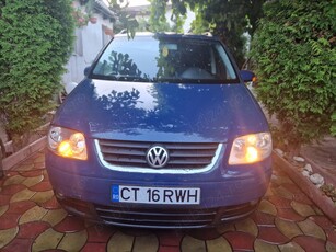 vw Touran 2005 2.0 TDI 6 viteze foarte întreținut