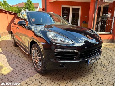 Porsche Cayenne Standard