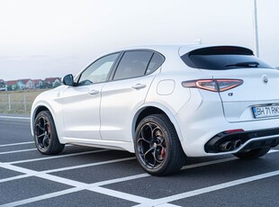 Alfa Romeo Stelvio 2.9 V6 Turbo AWD AT8 Quadrifoglio