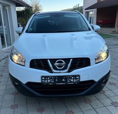 Nissan Qashqai 2.0 dCi 4 x 4 DPF Aut tekna