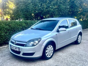 Opel Astra 1.7 CDTI Sedan Enjoy