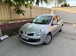 Renault Clio III 1.6 16V Dynamique Aut