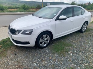 Skoda Octavia Combi Diesel 1.6 TDI Active