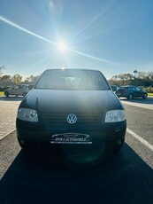 Volkswagen Touran 1.9 TDI DPF Conceptline DSG