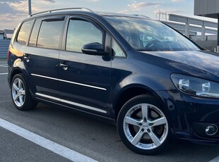 Volkswagen Touran 2.0 TDI DPF Highline DSG