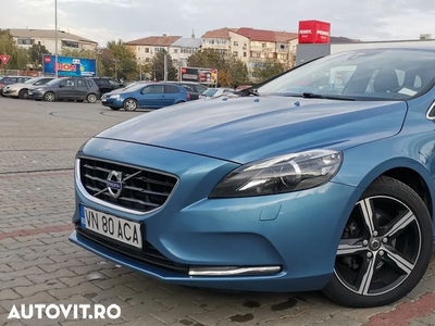 Volvo V40 D2