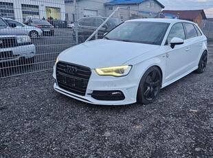 Audi A3 2.0 TDI Sportback (clean diesel) quattro S tronic S line Sportpaket