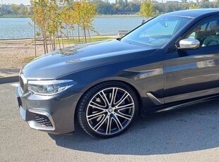 BMW M5 M550i xDrive AT