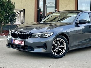 BMW Seria 3 318d Touring Aut. Edition M Sport Shadow