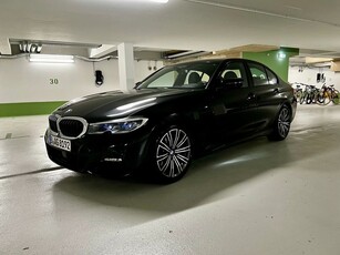 BMW Seria 3 330i AT M Sport