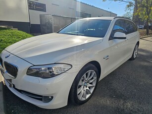 BMW Seria 5 525d xDrive Touring