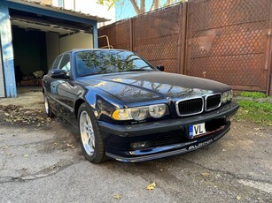 BMW Seria 7 740dA