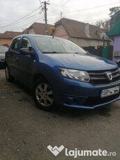 Dacia sandero 1,2 benzină an 2013