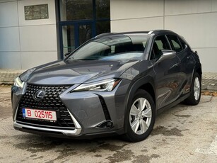 Lexus UX 250h 2.0L HEV 20H- (178 HP) 4X2 CVT Business