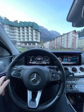 Mercedes-Benz E 220 d T 9G-TRONIC AMG Line