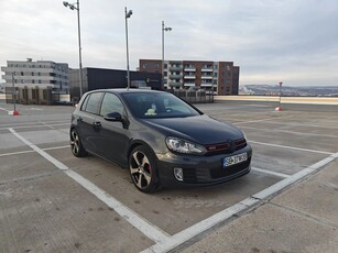 Volkswagen Golf 2.0 GTI DSG