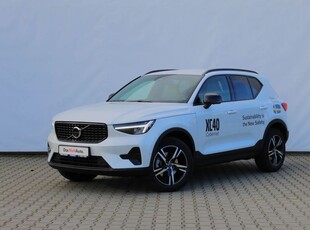 Volvo XC 40 B4 AT FWD MHEV Plus Dark