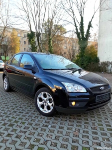 Ford Focus 1.6 benzină 2008