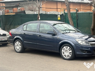 Opel Astra 2008 1.6i cu 90.000 km reali