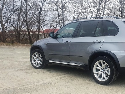 BMW X5 cumparat de nou ,unic proprietar,3.0 diesel 235 c,p,