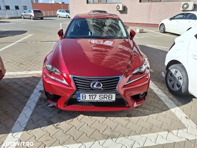 Lexus Seria IS 300h