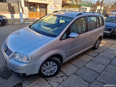 vw touran 7 locuri 2005 cutie de viteze automata DSG 6trepte