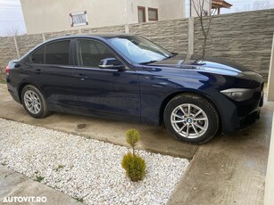 BMW Seria 3 318d