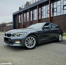 BMW Seria 3 318d Touring Aut. Sport Line