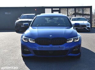 BMW Seria 3 330i AT