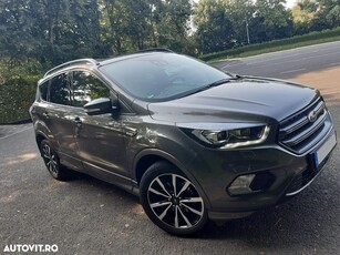 Ford Kuga 1.5 EcoBoost 2x4 ST-Line