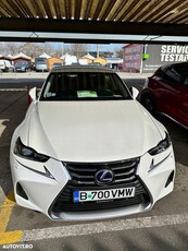 Lexus Seria IS 300h Aut. Business