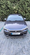 Mitsubishi Lancer 1.5 Invite