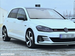 Volkswagen Golf 2.0 TSI DSG GTI Performance