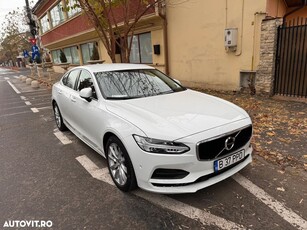 Volvo S90 D5 AWD Geartronic Momentum