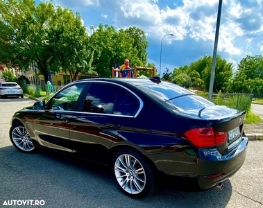 BMW Seria 3 320d Touring Aut. Efficient Dynamics Edition Luxury Line