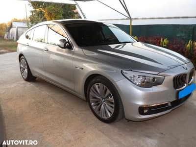 BMW Seria 5 530d xDrive AT