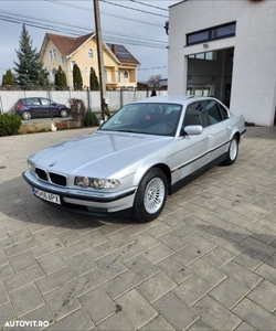BMW Seria 7 728iA