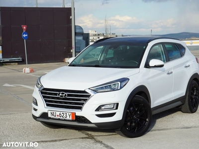 Hyundai Tucson 2.0 CRDI 4WD 8AT Luxury