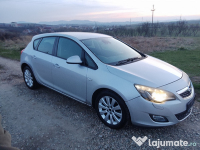 Opel Astra J Sport