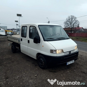 Peugeot boxer 7 loc. lada impecabil