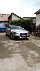 Vând Audi A4 B8