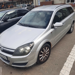 Vând autoturism marca Opel Astra H