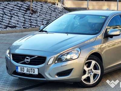 Volvo S60 - 2.0 DIESEL