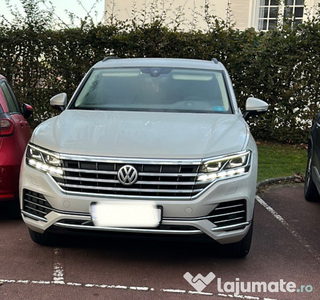 Vw touareg masina