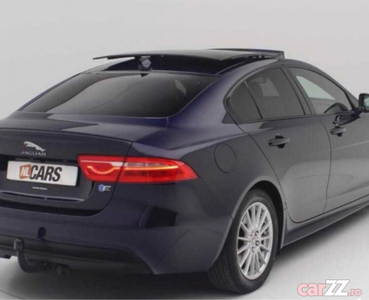 Jaguar XE R Sport limuzină