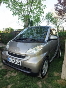 Smart Fortwo - Cadou un plin de benzină! an 2009, 1.0 L MHD, 71 CP, 111300 Km