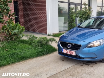 Volvo V40 D4 Momentum