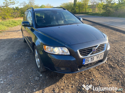 Volvo v50 2.0d 136cp