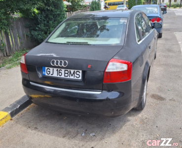 Audi A4 berlina an 2002.