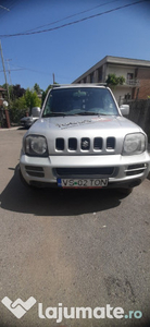 Autoturism Suzuki Jimny in Vaslui